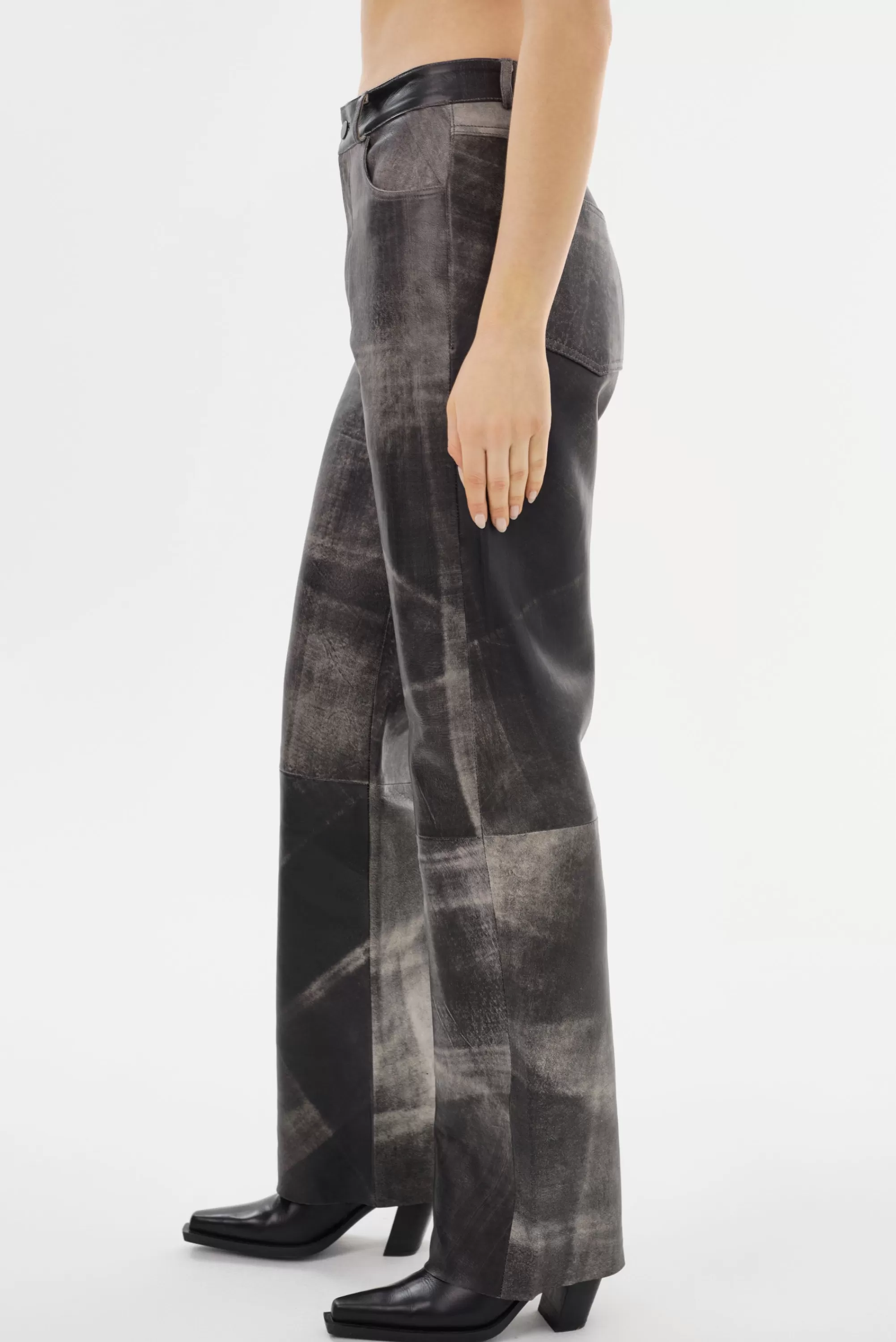 shannon__leather_pants_3-1.webp Clearance LAMARQUE SHANNON | Leather Pants Fossil Grey
